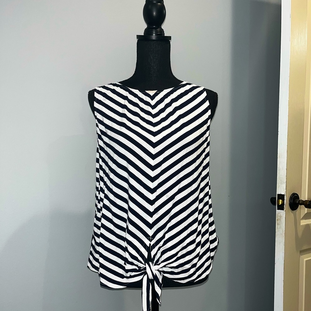 LOFT sleeveless shirt